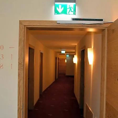 Landgasthof Roessle Szálloda 3*