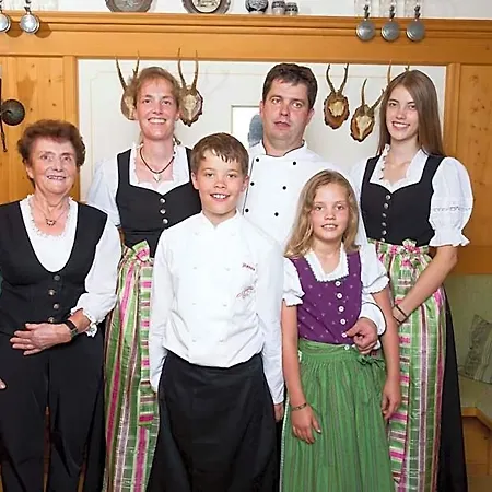 Landgasthof Roessle 3*