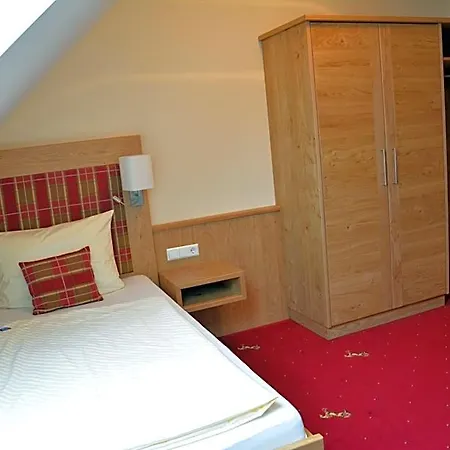 Landgasthof Roessle Szálloda 3*