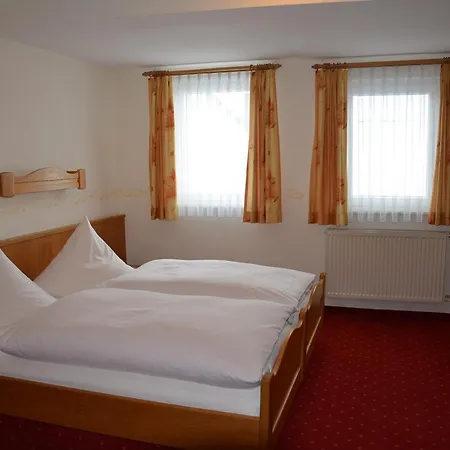 Landgasthof Roessle Hotel